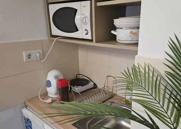 Cute Little Flat Near Kazinczy Downtown Budapeşte